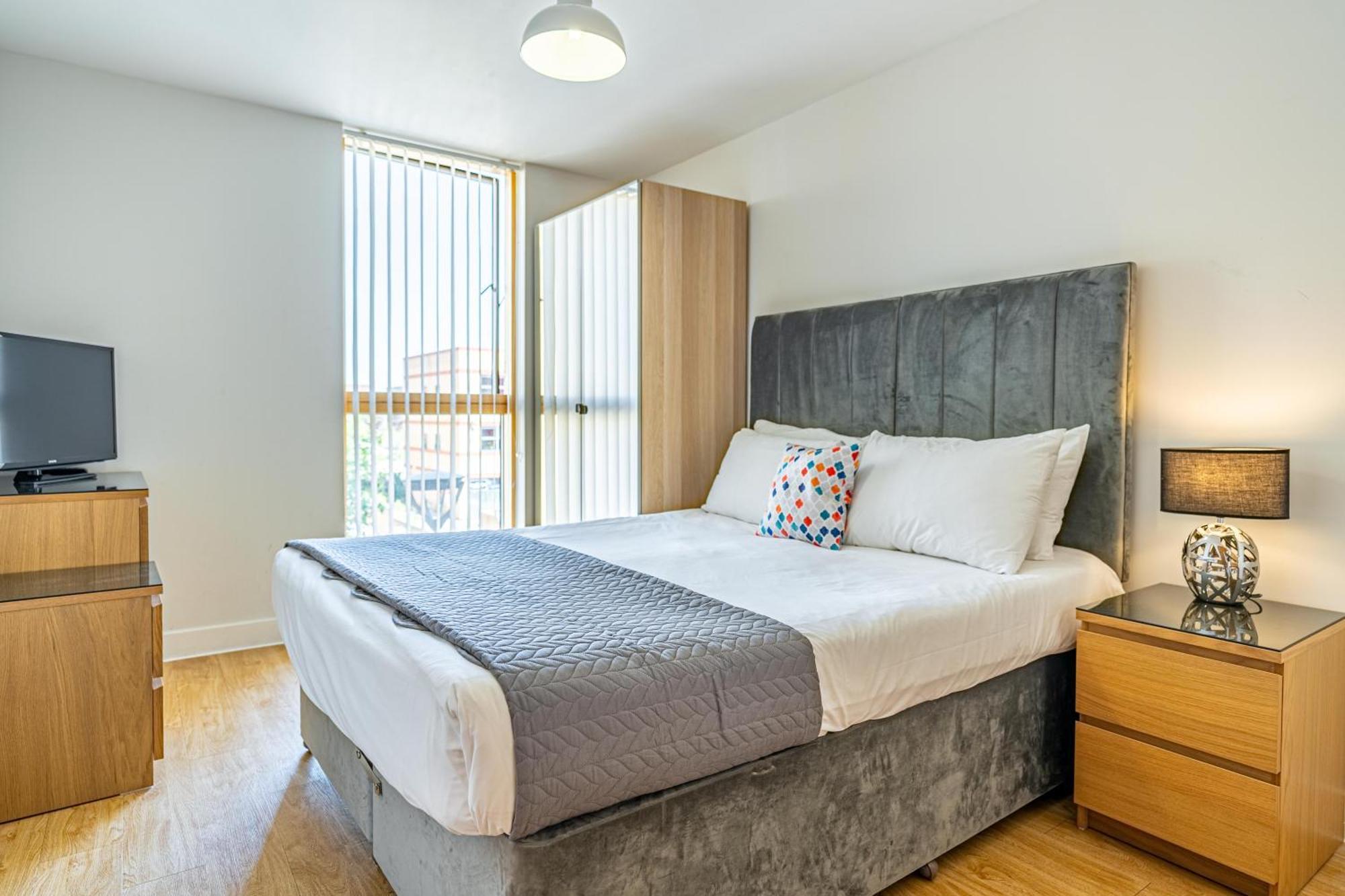 Cotels At Vizion Serviced Apartments, Superfast Broadband, Central Location, Free Parking, Fully Equipped Kitchen Milton Keynes Exterior foto