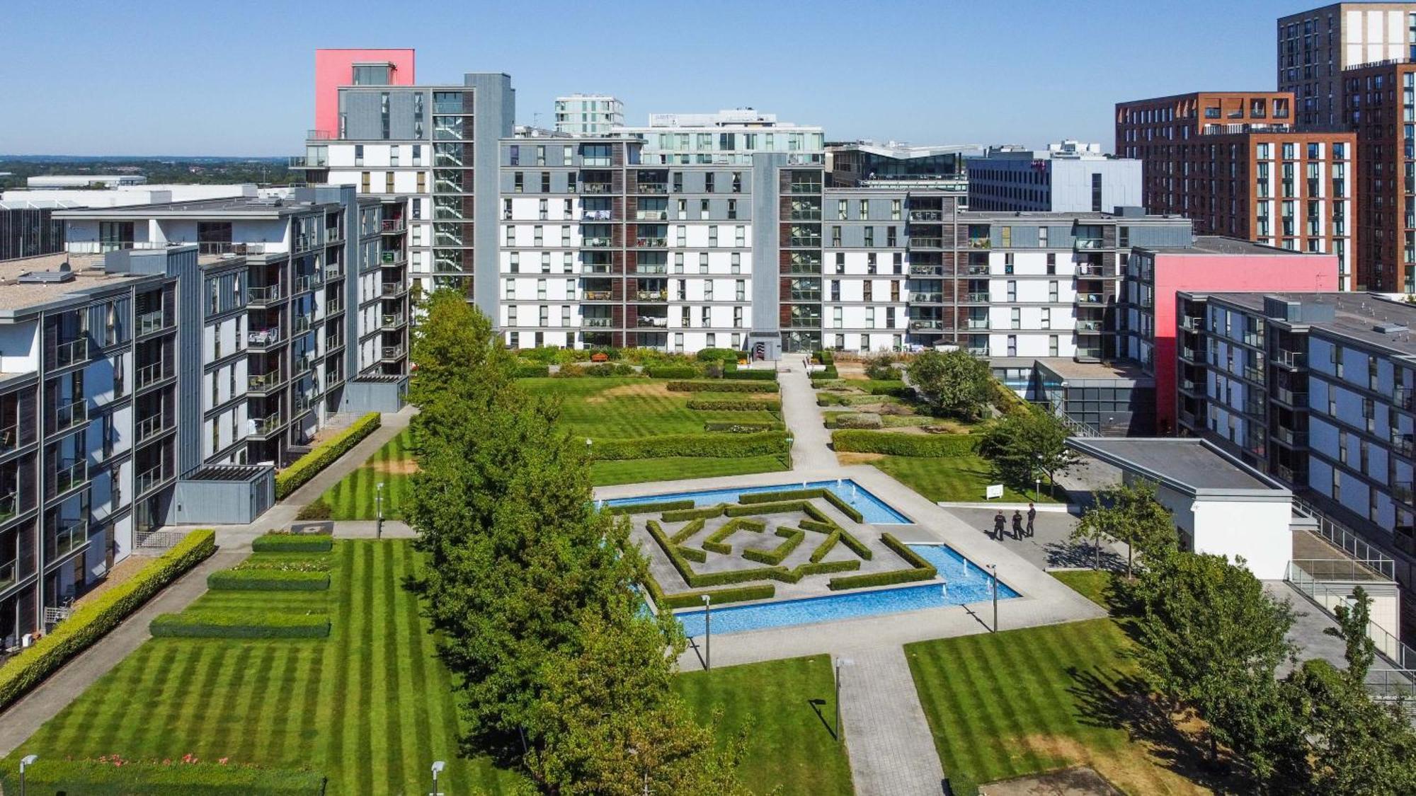 Cotels At Vizion Serviced Apartments, Superfast Broadband, Central Location, Free Parking, Fully Equipped Kitchen Milton Keynes Exterior foto