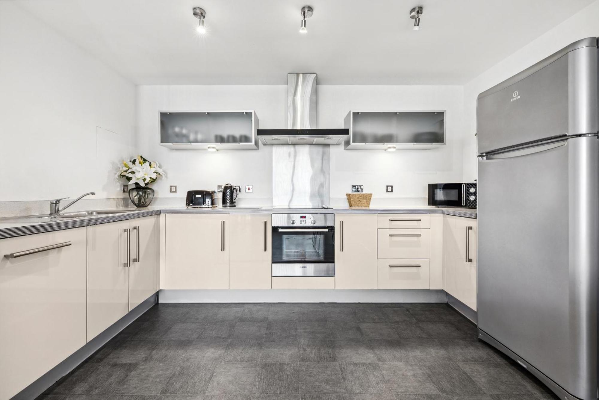 Cotels At Vizion Serviced Apartments, Superfast Broadband, Central Location, Free Parking, Fully Equipped Kitchen Milton Keynes Exterior foto