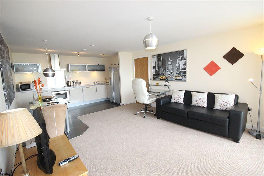 Cotels At Vizion Serviced Apartments, Superfast Broadband, Central Location, Free Parking, Fully Equipped Kitchen Milton Keynes Exterior foto